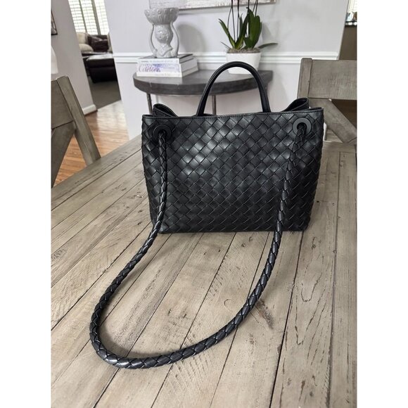 Bottega Veneta Andiamo Medium Top Handle Bag Leather Sliding Crossbody Strap - Picture 5 of 14